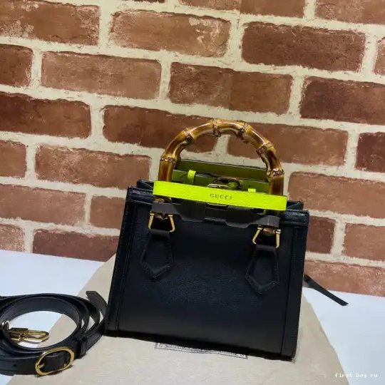 First bag ru mini Gucci tote Diana bag 0503